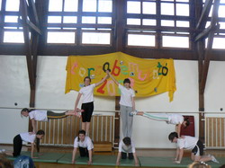 Aj�nd�koszt�s