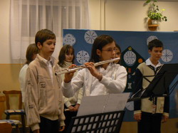 K�pek a Mikul�s-�nneps�gr�l