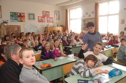 Ny�lt nap iskol�nkban