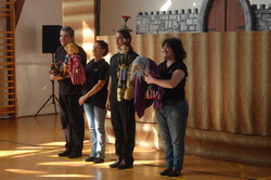 Iskol�nk �nnepe