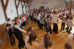 Iskol�nk �nnepe