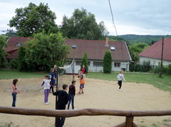 T�bor Szandav�ron