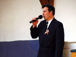 Tornabemutat�